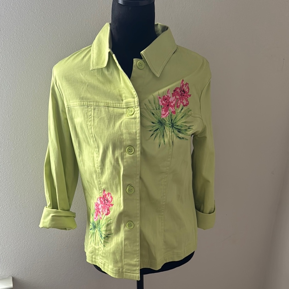 Dina K light green‎ floral patch top lightweight jacket sz 4